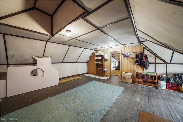 128 6th Street NW, Barberton, OH 44203