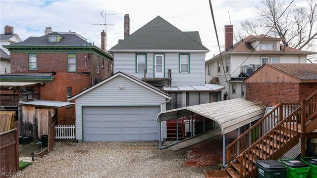 128 6th Street NW, Barberton, OH 44203