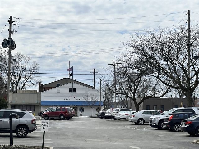 128 6th Street NW, Barberton, OH 44203