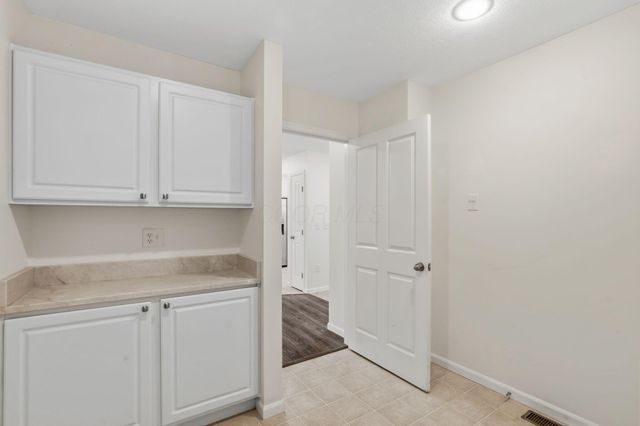 7529 Cherry Brook Drive, Reynoldsburg, OH 43068
