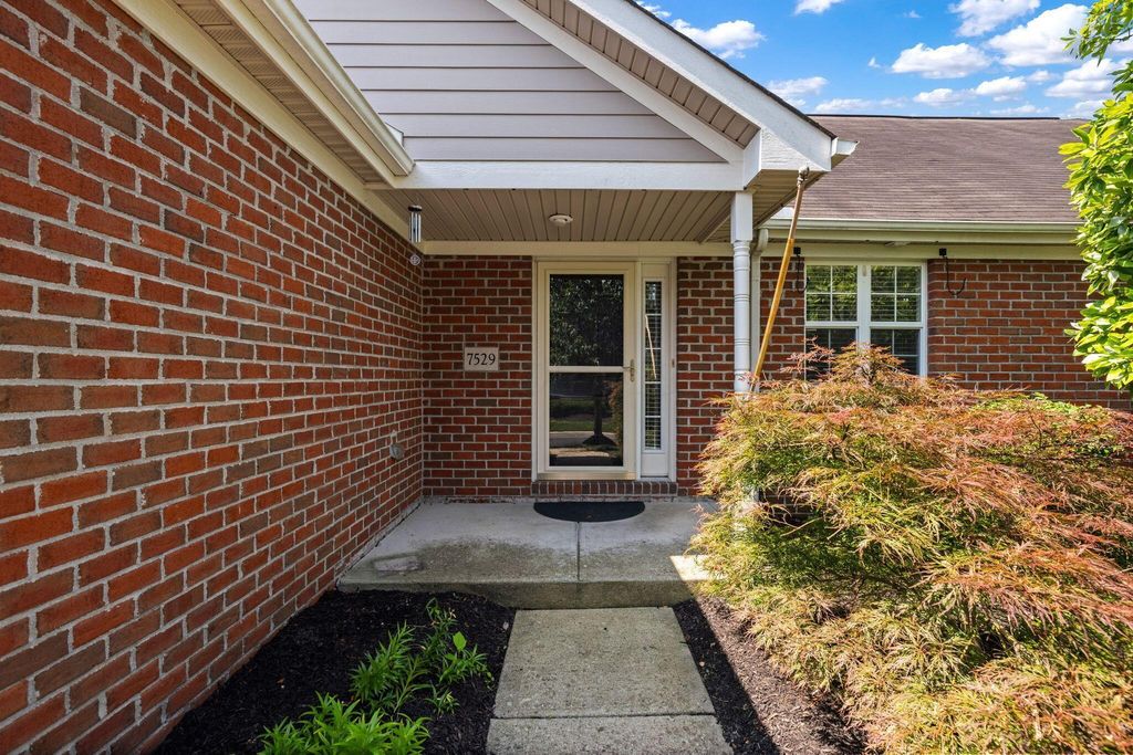 7529 Cherry Brook Drive, Reynoldsburg, OH 43068