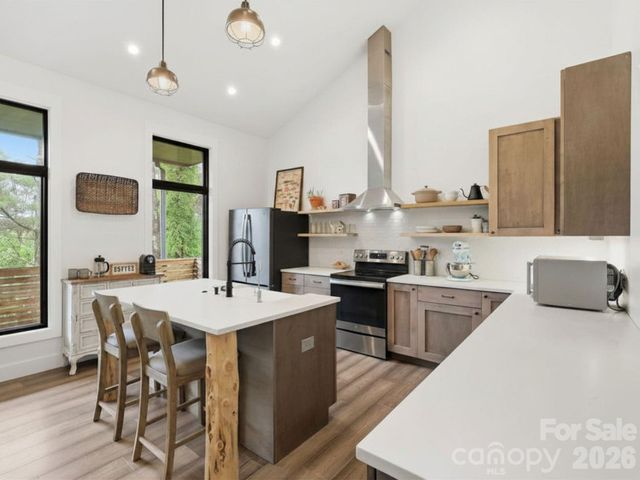 40 Malvern Walk, Asheville, NC 28806