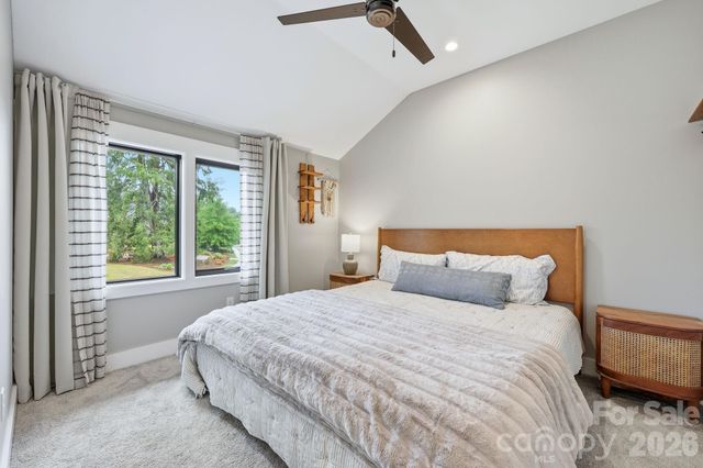 40 Malvern Walk, Asheville, NC 28806