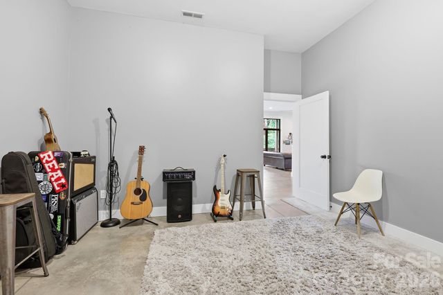 40 Malvern Walk, Asheville, NC 28806