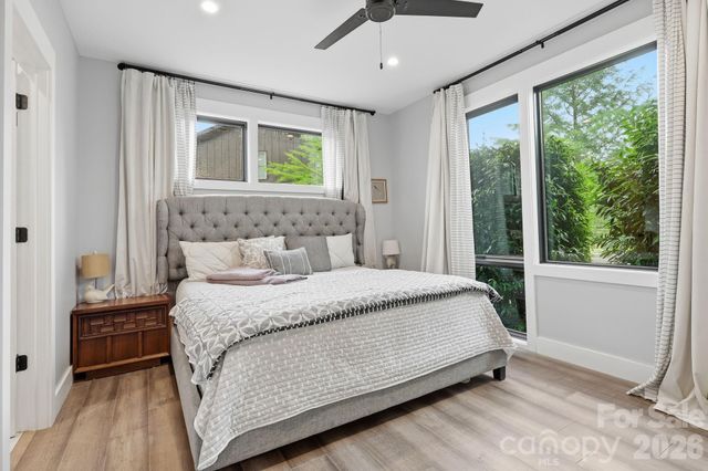 40 Malvern Walk, Asheville, NC 28806