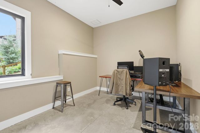 40 Malvern Walk, Asheville, NC 28806