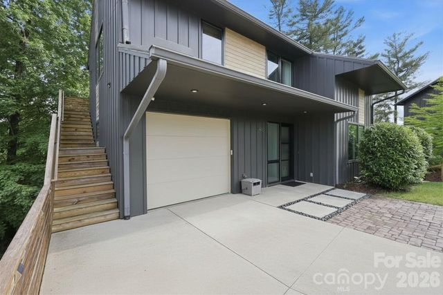 40 Malvern Walk, Asheville, NC 28806