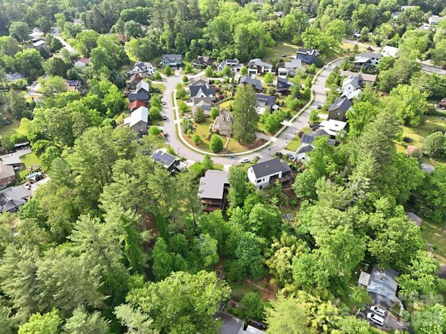 40 Malvern Walk, Asheville, NC 28806
