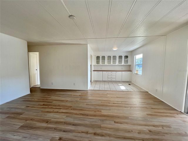 222 HAWTHORNE BOULEVARD, Leesburg, FL 34748