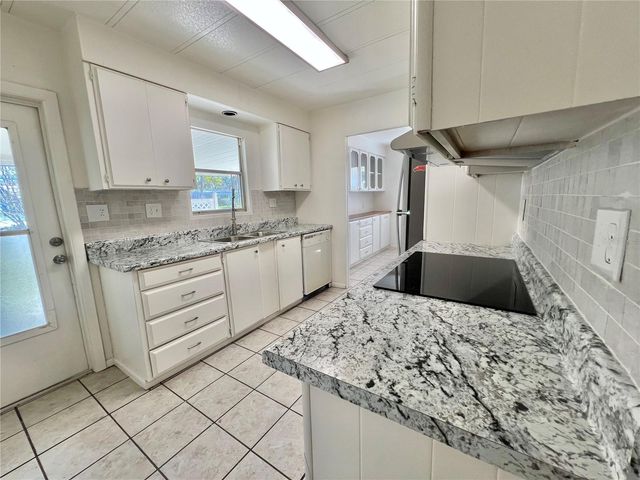 222 HAWTHORNE BOULEVARD, Leesburg, FL 34748