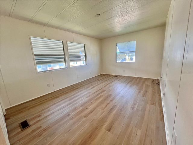 222 HAWTHORNE BOULEVARD, Leesburg, FL 34748