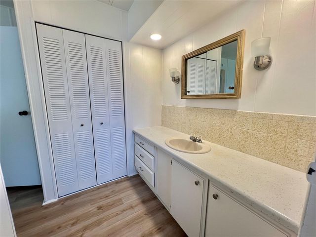 222 HAWTHORNE BOULEVARD, Leesburg, FL 34748