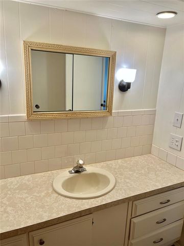 222 HAWTHORNE BOULEVARD, Leesburg, FL 34748