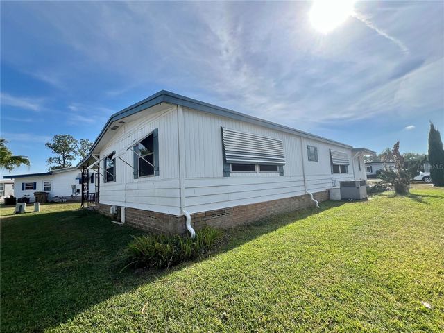 222 HAWTHORNE BOULEVARD, Leesburg, FL 34748