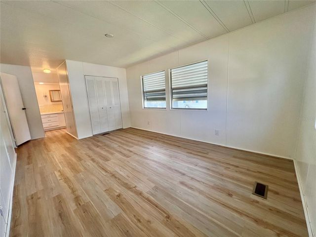 222 HAWTHORNE BOULEVARD, Leesburg, FL 34748