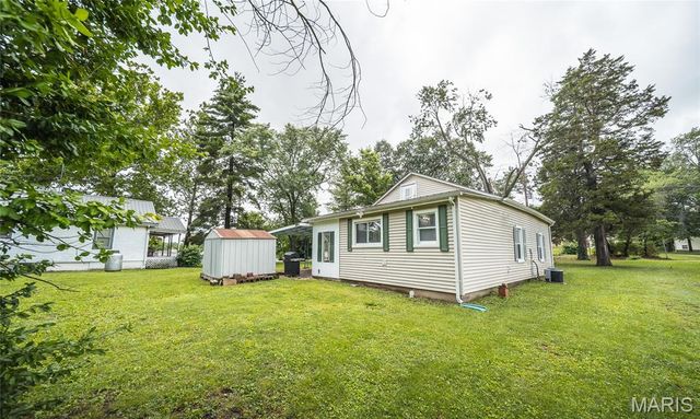 185 Kitchell Avenue, St Clair, MO 63077