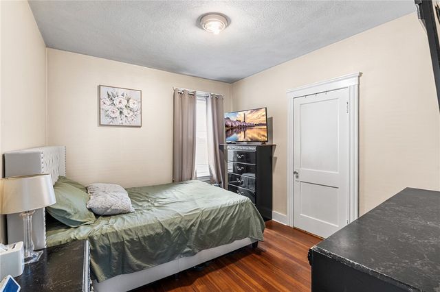 208 Suffolk Avenue, Pawtucket, RI 02861