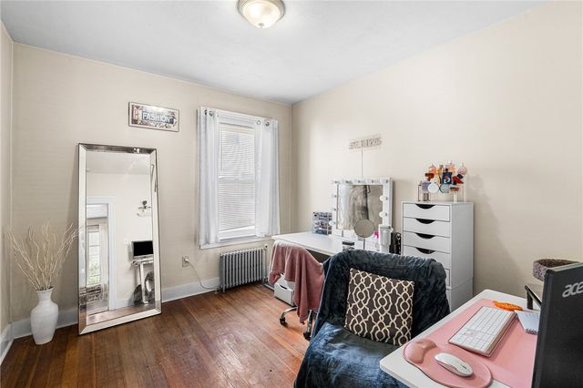 208 Suffolk Avenue, Pawtucket, RI 02861