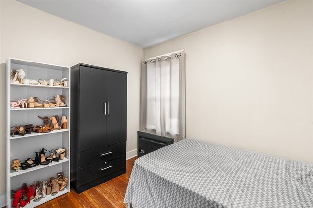 208 Suffolk Avenue, Pawtucket, RI 02861