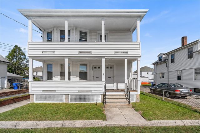 208 Suffolk Avenue, Pawtucket, RI 02861