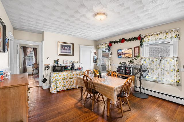 208 Suffolk Avenue, Pawtucket, RI 02861