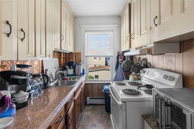 208 Suffolk Avenue, Pawtucket, RI 02861