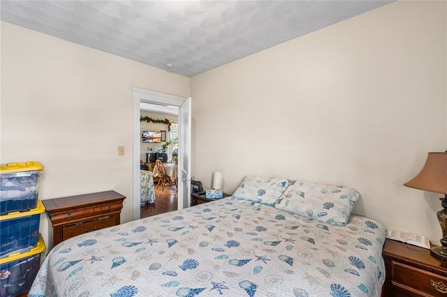 208 Suffolk Avenue, Pawtucket, RI 02861