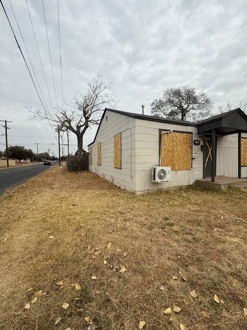 2024 37th Street, Lubbock, TX 79412
