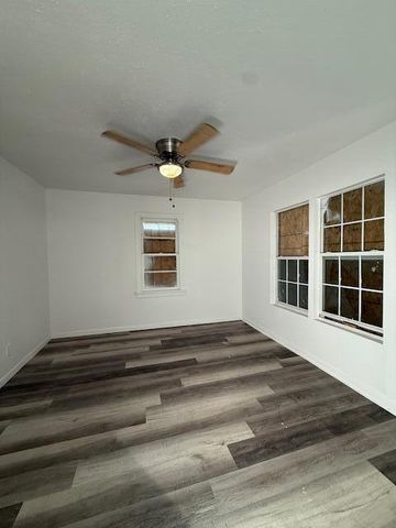 2024 37th Street, Lubbock, TX 79412