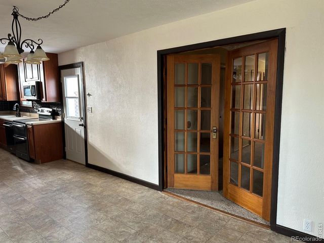 312 W 6th Street, Julesburg, CO 80737