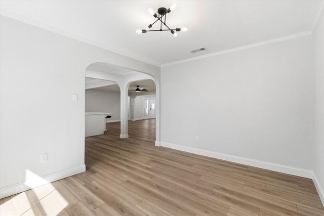 113 E Bayside Drive, Mabank, TX 75156