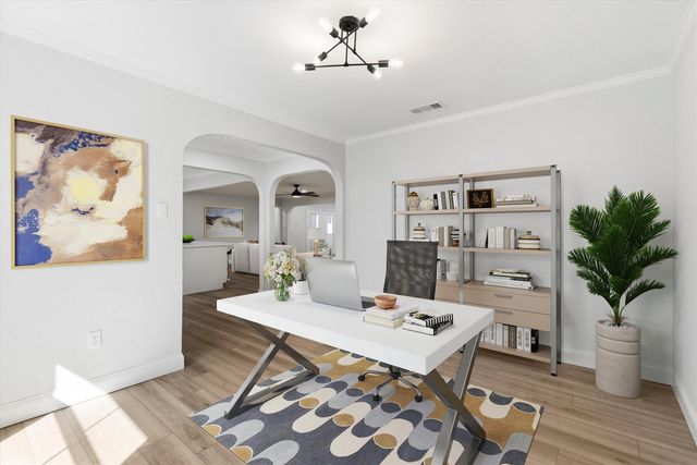 113 E Bayside Drive, Mabank, TX 75156