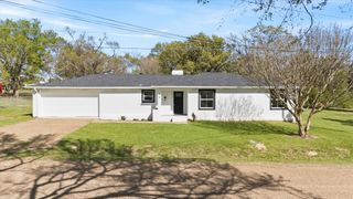 113 E Bayside Drive, Mabank, TX 75156