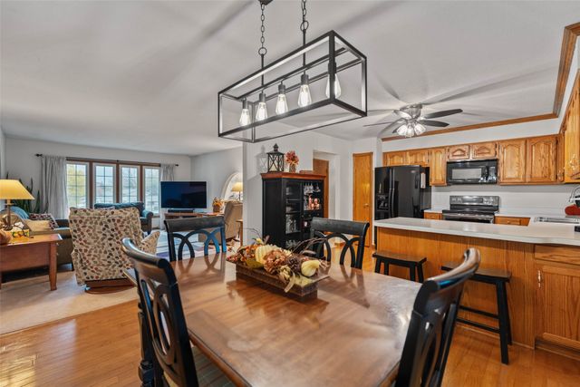 1506 W 14th Street S, Newton, IA 50208