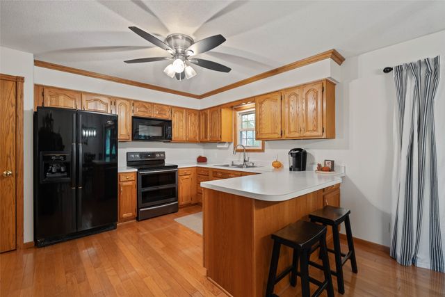 1506 W 14th Street S, Newton, IA 50208