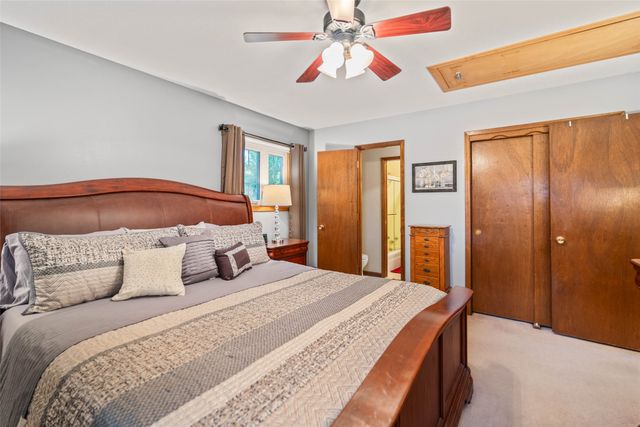 1506 W 14th Street S, Newton, IA 50208