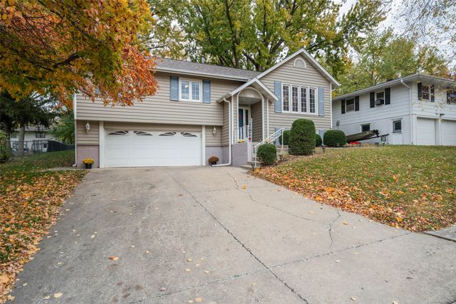 1506 W 14th Street S, Newton, IA 50208