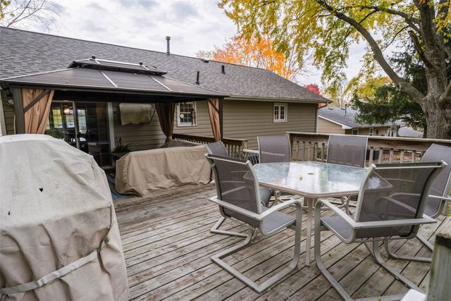 1506 W 14th Street S, Newton, IA 50208