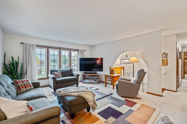 1506 W 14th Street S, Newton, IA 50208