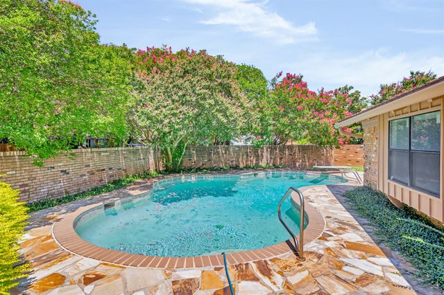 7019 Spring Valley Road, Dallas, TX 75254