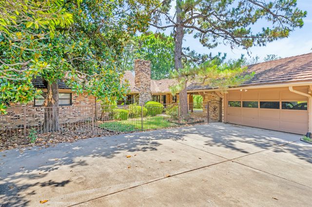 7019 Spring Valley Road, Dallas, TX 75254