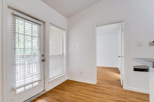 6804 N Capital Of Texas Highway 425, Austin, TX 78731