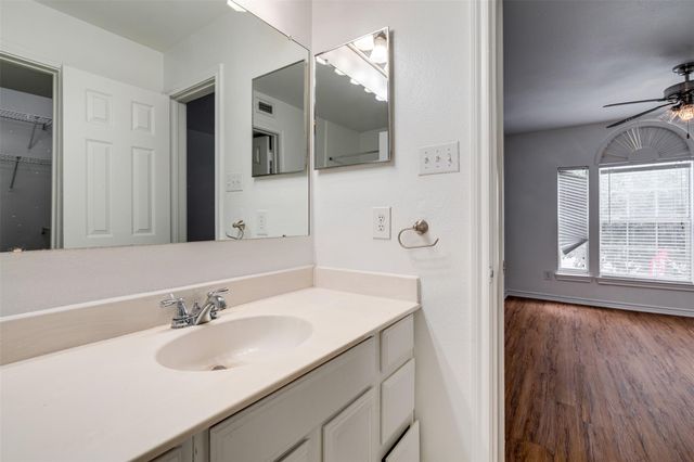 6804 N Capital Of Texas Highway 425, Austin, TX 78731