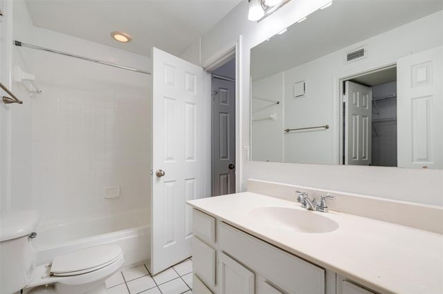 6804 N Capital Of Texas Highway 425, Austin, TX 78731