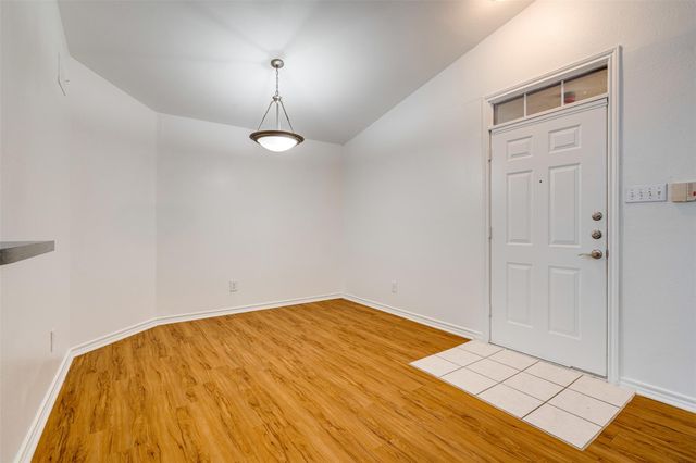 6804 N Capital Of Texas Highway 425, Austin, TX 78731