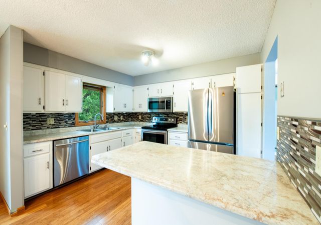 7965 Sierra Parkway, Brooklyn Park, MN 55444