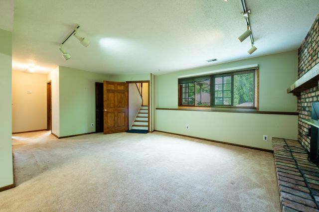 7965 Sierra Parkway, Brooklyn Park, MN 55444