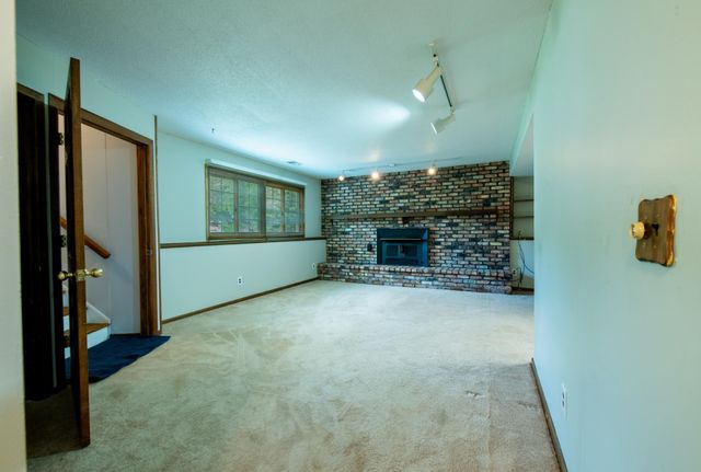 7965 Sierra Parkway, Brooklyn Park, MN 55444