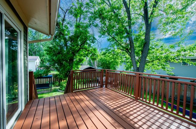 7965 Sierra Parkway, Brooklyn Park, MN 55444