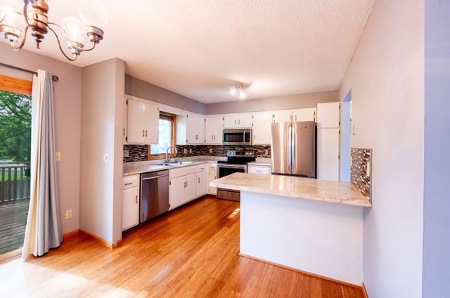 7965 Sierra Parkway, Brooklyn Park, MN 55444